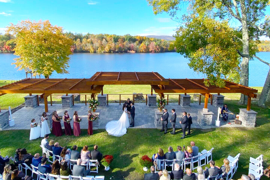 Poconos Wedding Venue Trout Lake Retreats