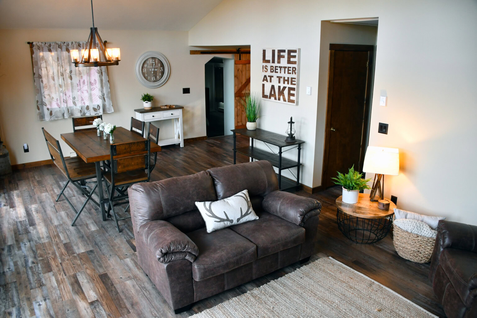 Lake House upstairs dining room